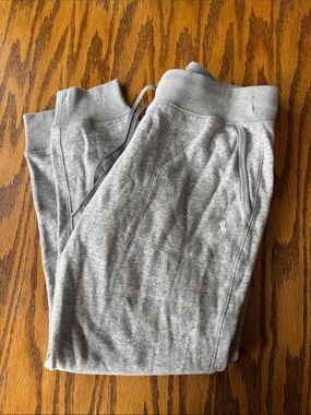 Women’s gray polo sweat pants